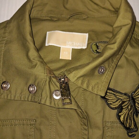 MICHAEL MICHAEL KORS LIGHTWEIGHT BUTTERFLY EMBROIDERED UTILITY JACKET - Picture 5 of 13